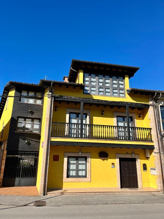 Apartamentos Turisticos Paseo De La Alameda Villaviciosa  Bagian luar foto