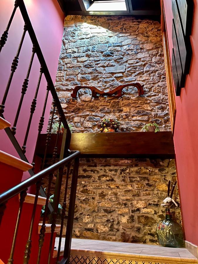 Apartamentos Turisticos Paseo De La Alameda Villaviciosa  Bagian luar foto