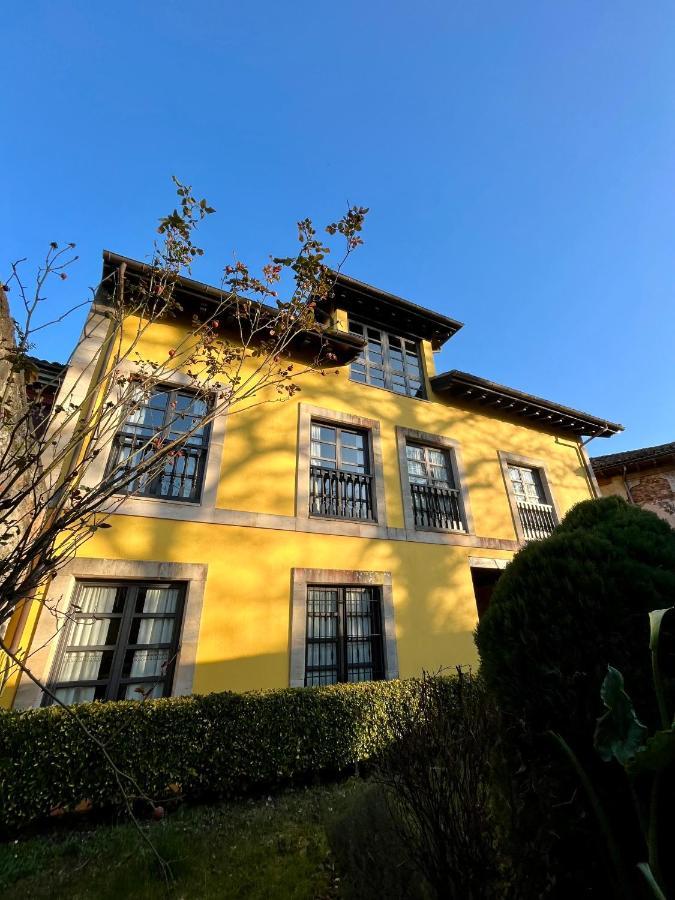 Apartamentos Turisticos Paseo De La Alameda Villaviciosa  Bagian luar foto
