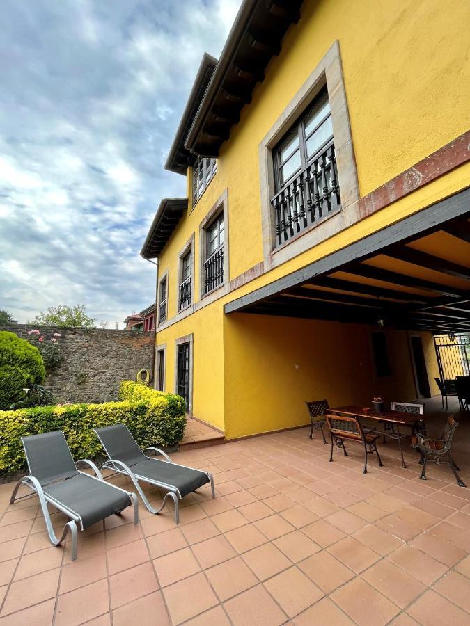 Apartamentos Turisticos Paseo De La Alameda Villaviciosa  Bagian luar foto