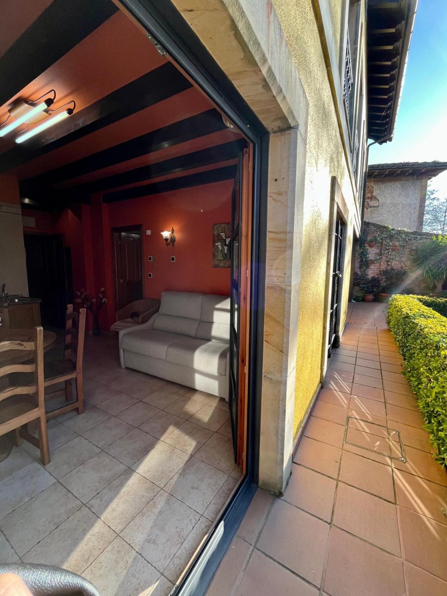Apartamentos Turisticos Paseo De La Alameda Villaviciosa  Bagian luar foto