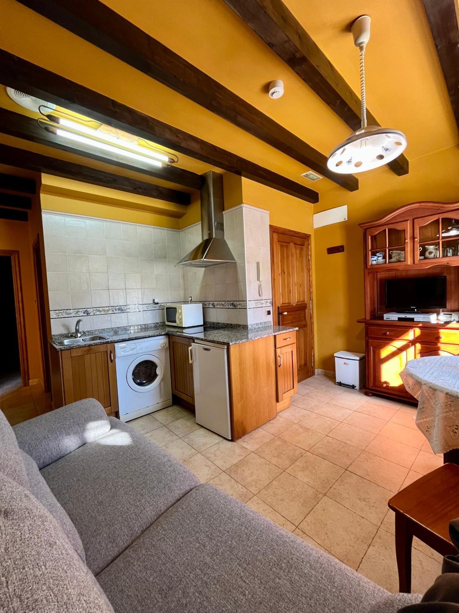 Apartamentos Turisticos Paseo De La Alameda Villaviciosa  Bagian luar foto